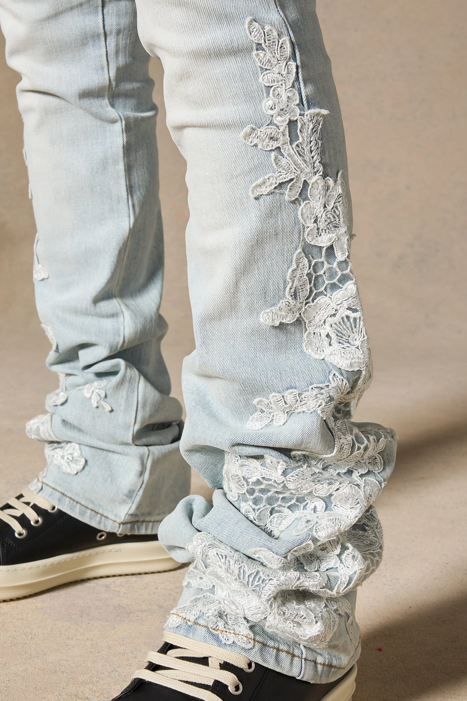 "GARDEN" Stacked Jeans - Image 7