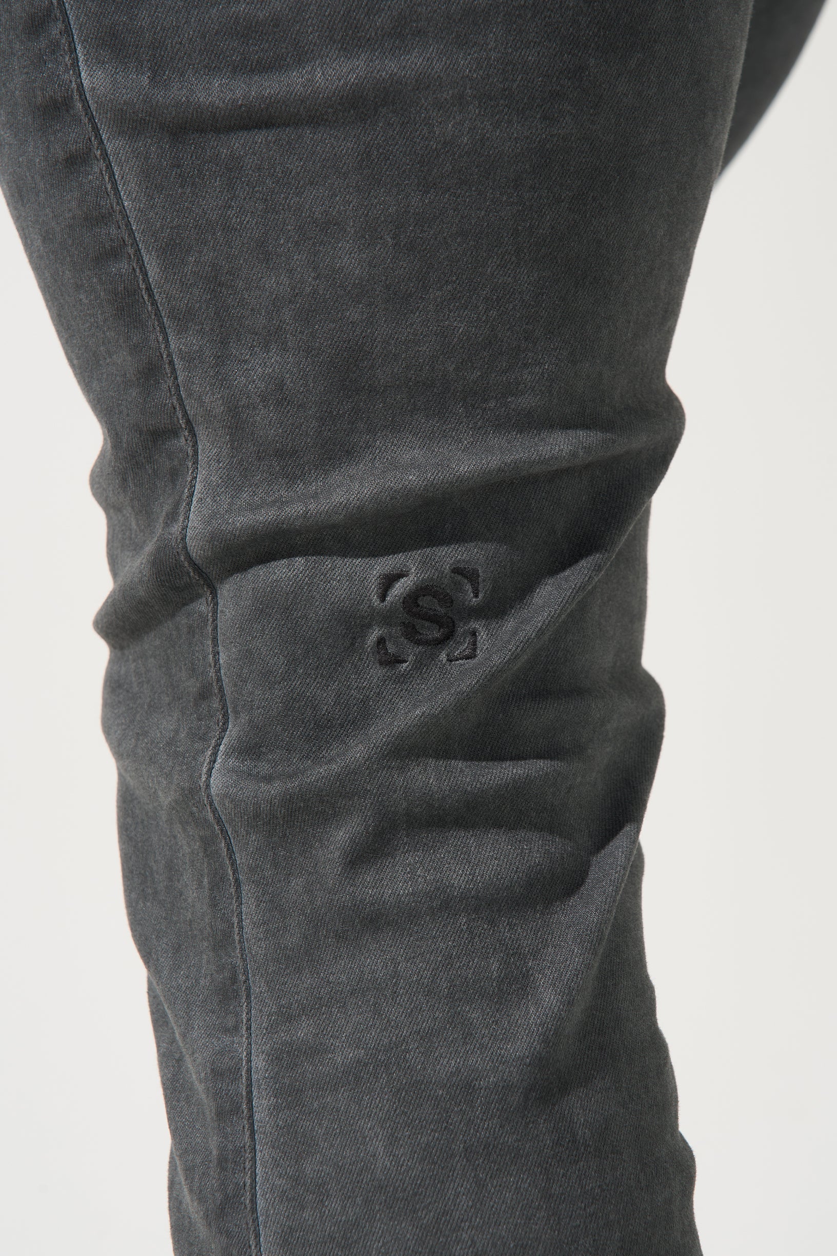 "LEAD" Stacked Jeans - Image 13